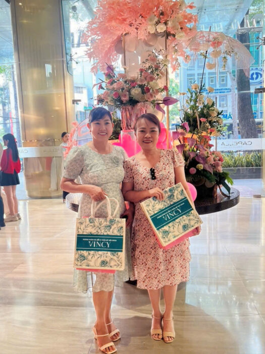 VINCY - LAN TỎA YÊU THƯƠNG, CHĂM SÓC VẺ ĐẸP PHỤ NỮ VIỆT TẠI CAPELLA GALLERY HALL 5 Chương trình "Nâng niu vẻ đẹp Việt" diễn ra thành công tốt đẹp